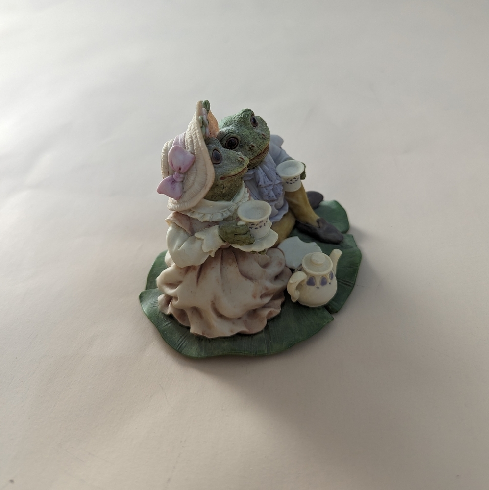 1996 Westland Frog Tea Party Figurine Fantasy "Tea for Two" Resin Figurine - Picture 3 of 10